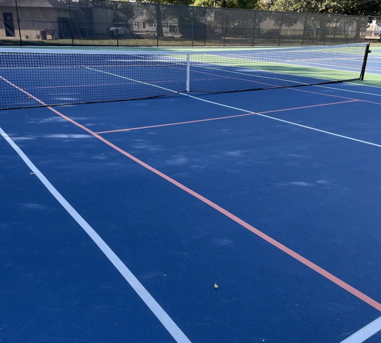 fergus-reid-tennis-park-photo